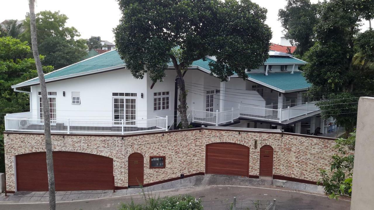 Duvi'S Shelter Bungalow Colombo Luaran gambar